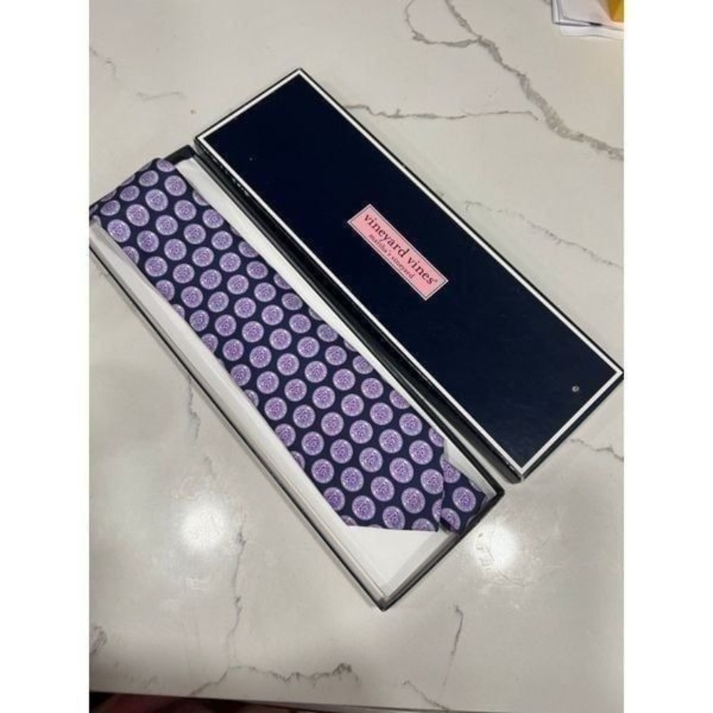 Vineyard Vine men's custom collection‎ tie new